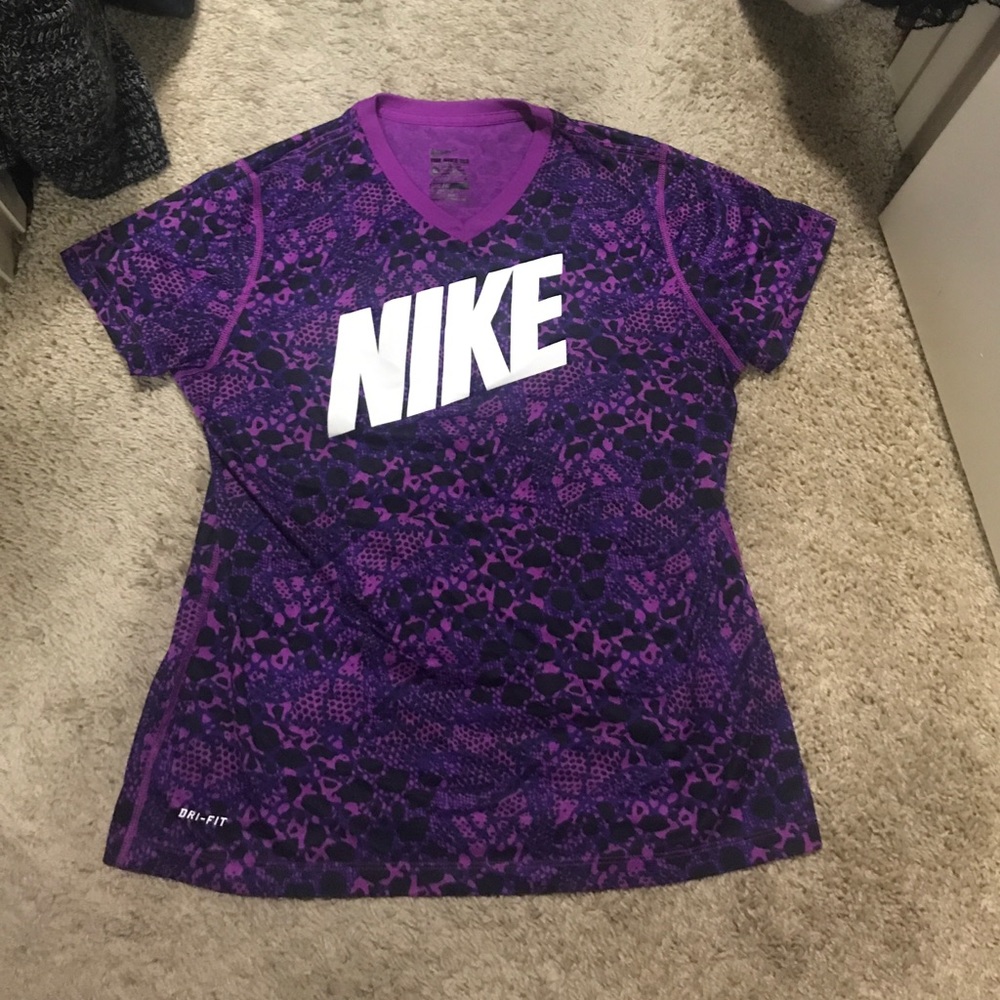 Nike Dri Fit T-Shirt